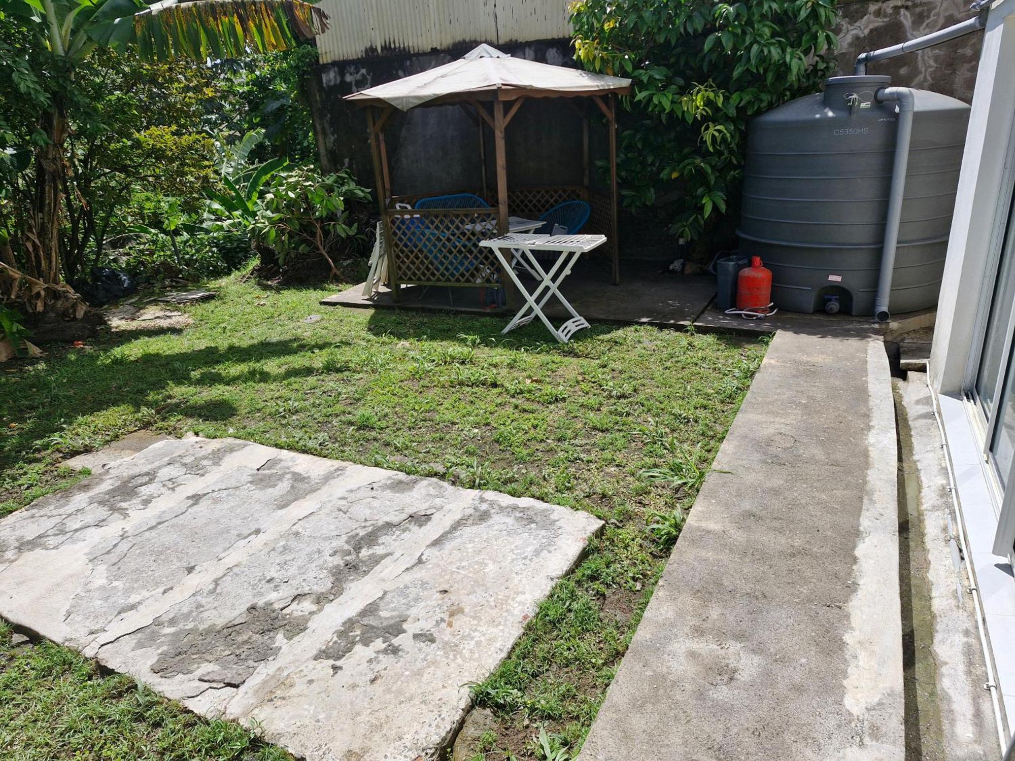 Chambre villa avec jardin très bien situé Fort-de-France Exterior foto